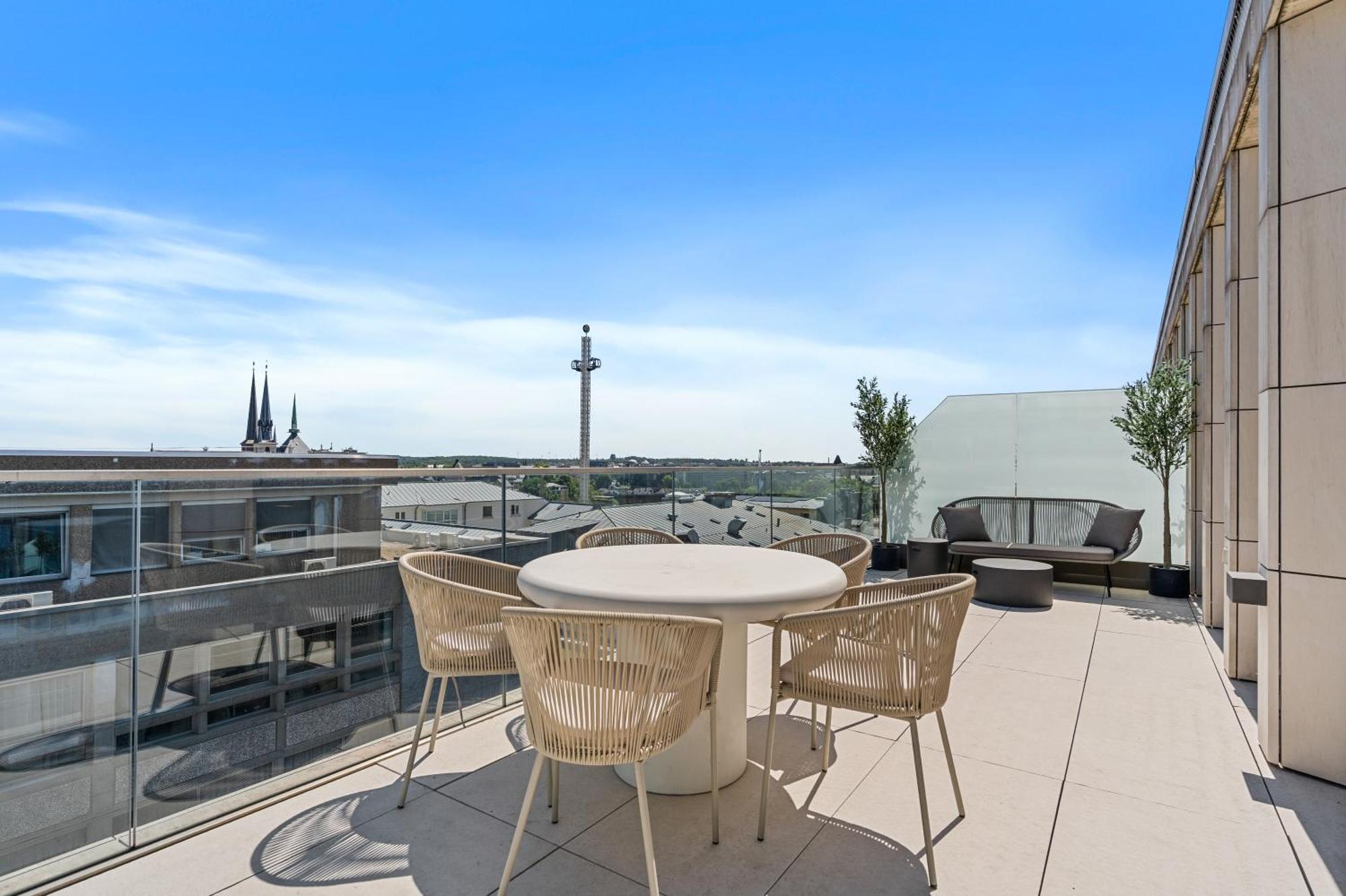 Voya Residence Zenit Royal - Luxury Apart Hotel Rooftop Views & Concierge Luxemburg Kültér fotó